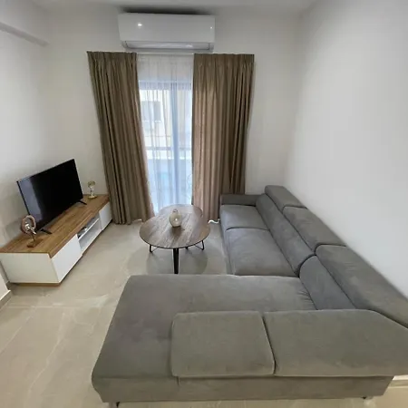 Lazuli Center Ap 12 * Larnaca