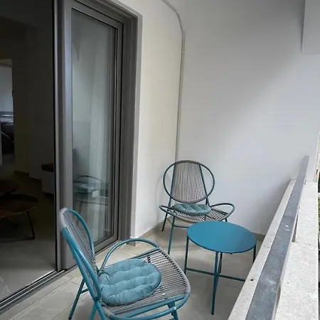 Lazuli Center Ap 12 * Larnaca
