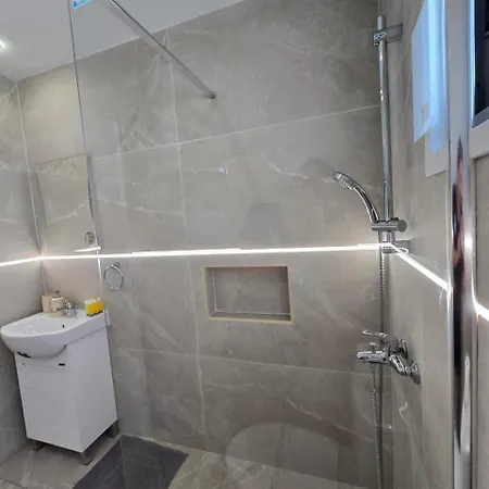 Lazuli Center Ap 12 Apartment Larnaca