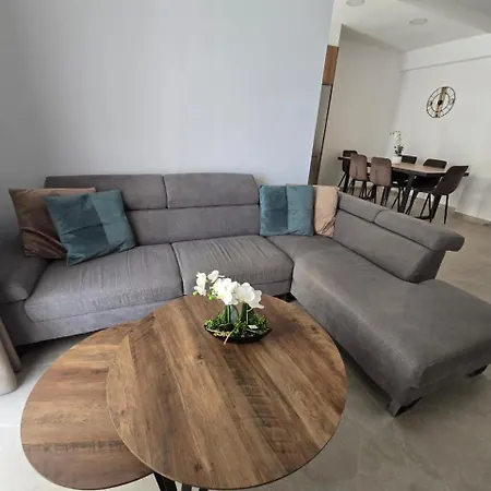 Lazuli Center Ap 12 Apartment *